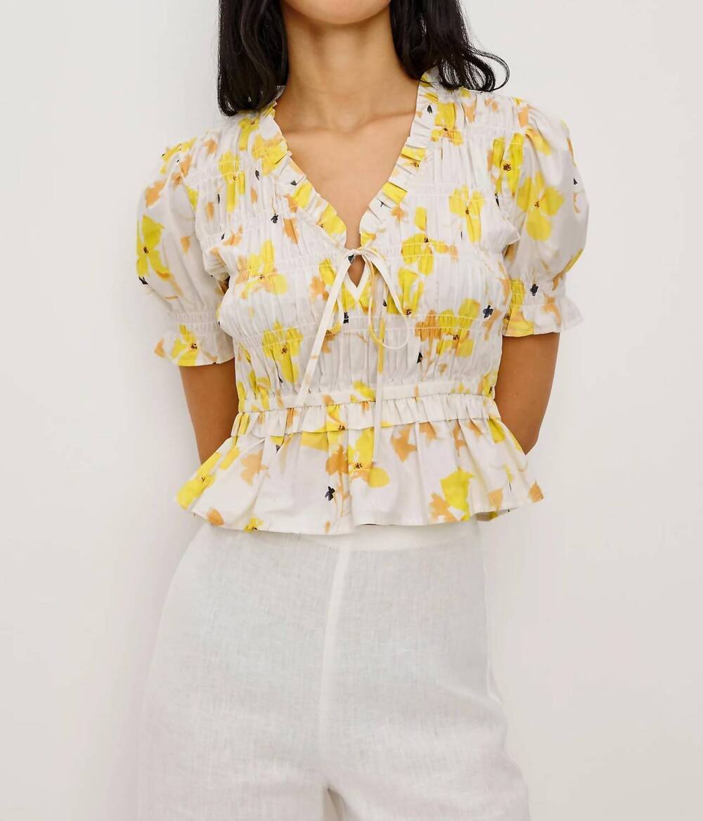 NEW RAILS fontaine top in tossed daffodils